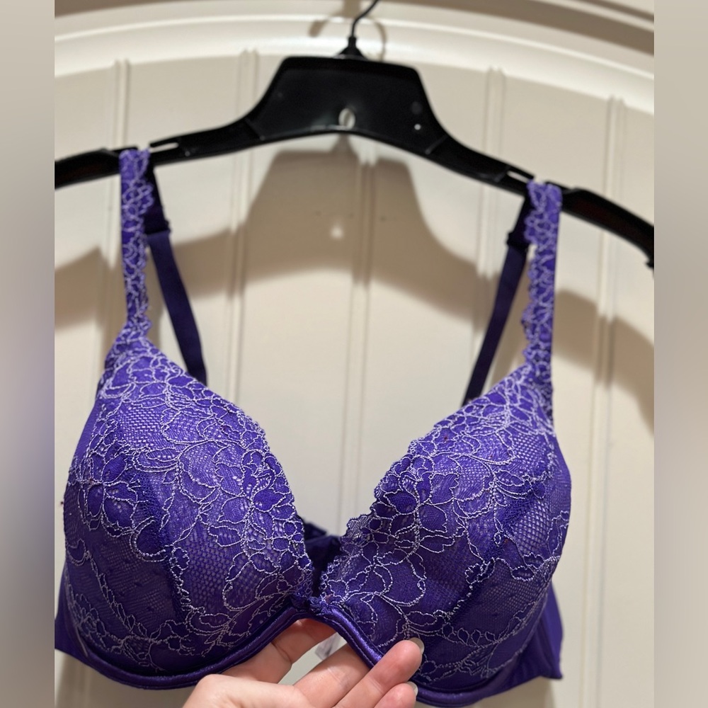 Purple lace, Cacique bra, 42C, underwire, inserts, straps criss-cross